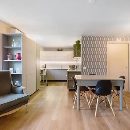 Aloha Lake מנדלו דל לאריו